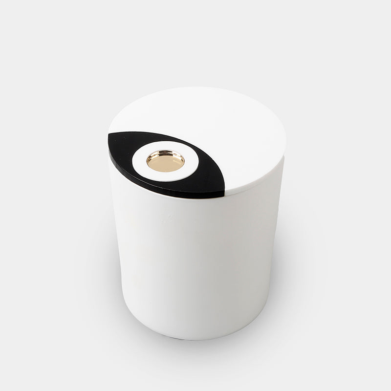Ioanna M Eye Geometric Circles- Plexi Glass – White Scented Candle