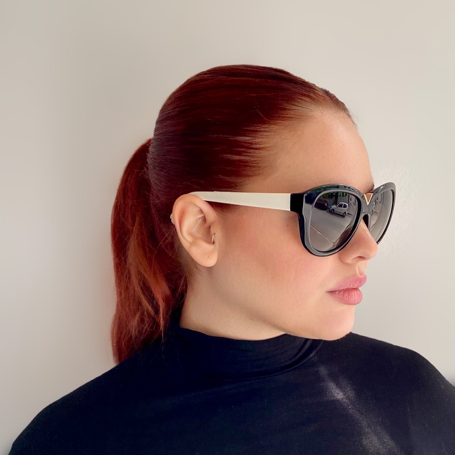 Pre-Loved Valentino Sunglasses-Black and White