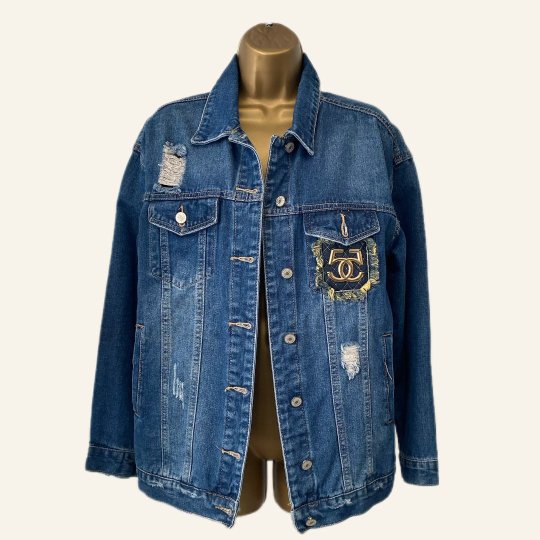 Vintage Classic Denim Jacket with Elegant Top Right Pocket Emblem